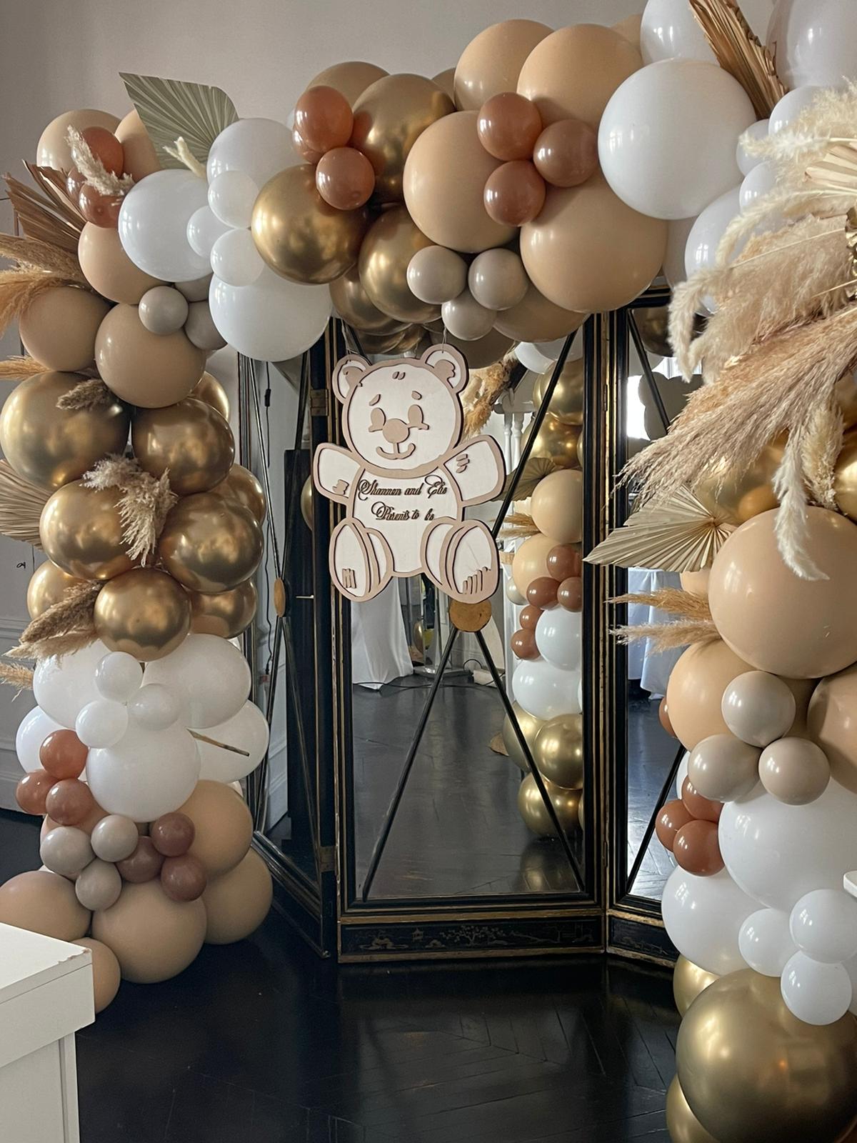 Arche de ballons avec ourson baby shower