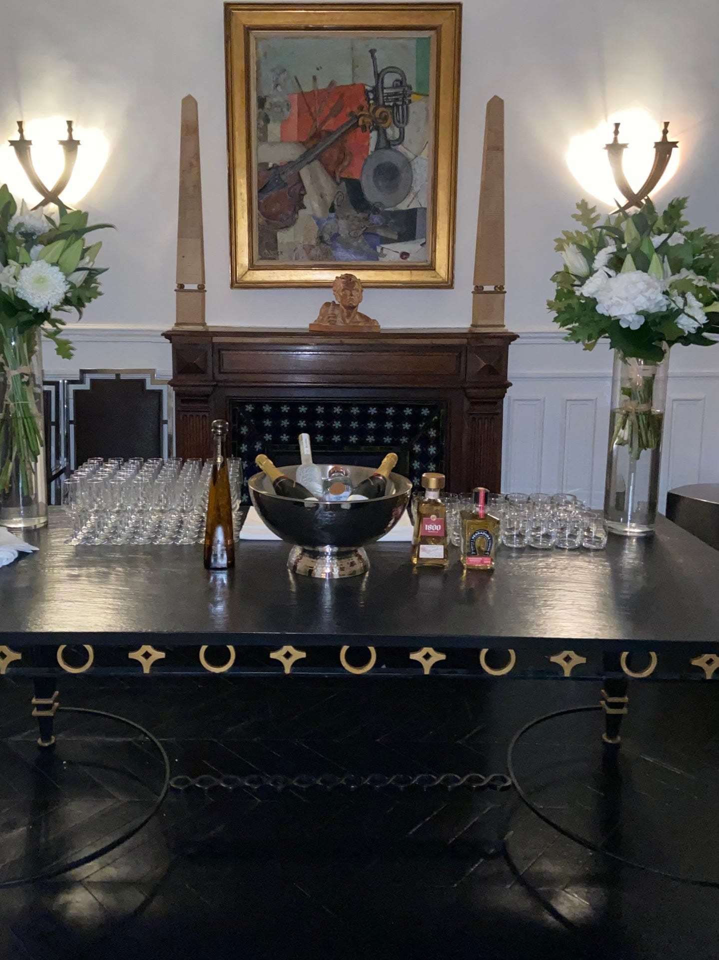 Bar classique champagne et spiritueux