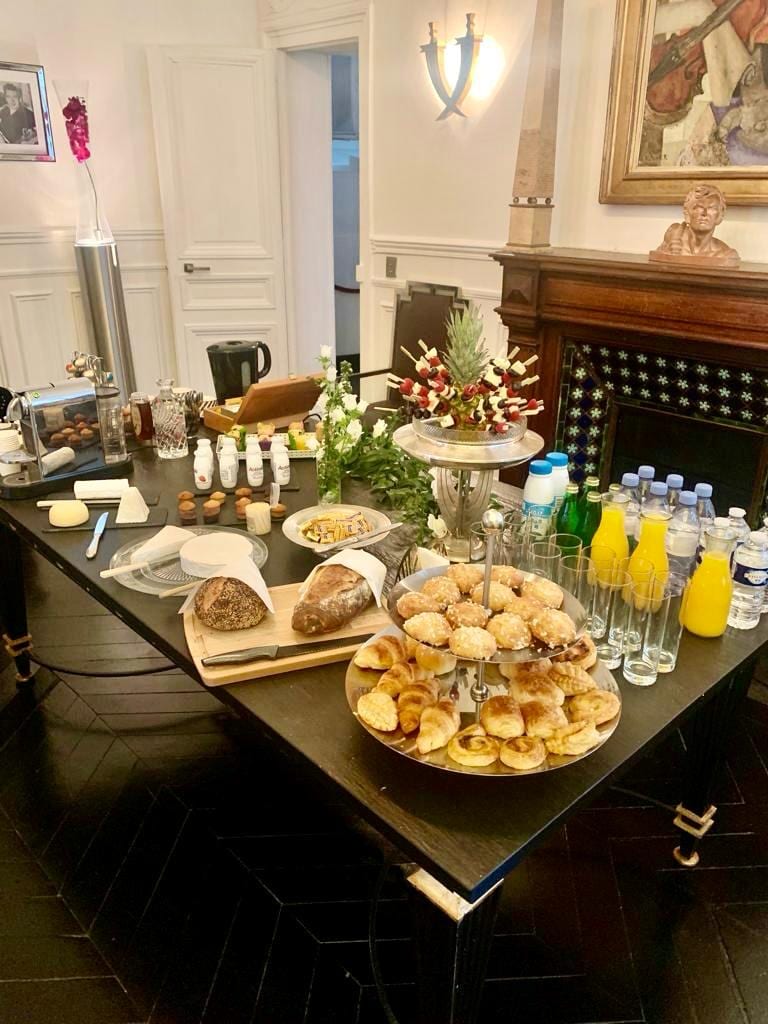 Accueil raffiné et petit-déjeuner