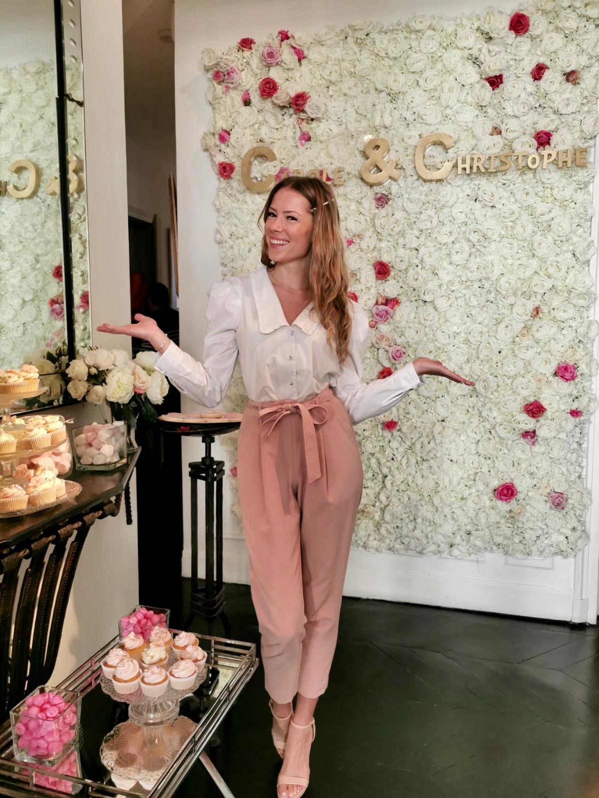Mur de Roses Blanches