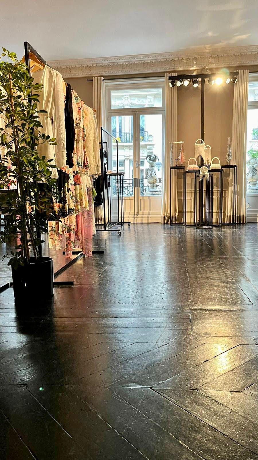 Fashion Week — mise en scène mode dans le Triangle d'Or