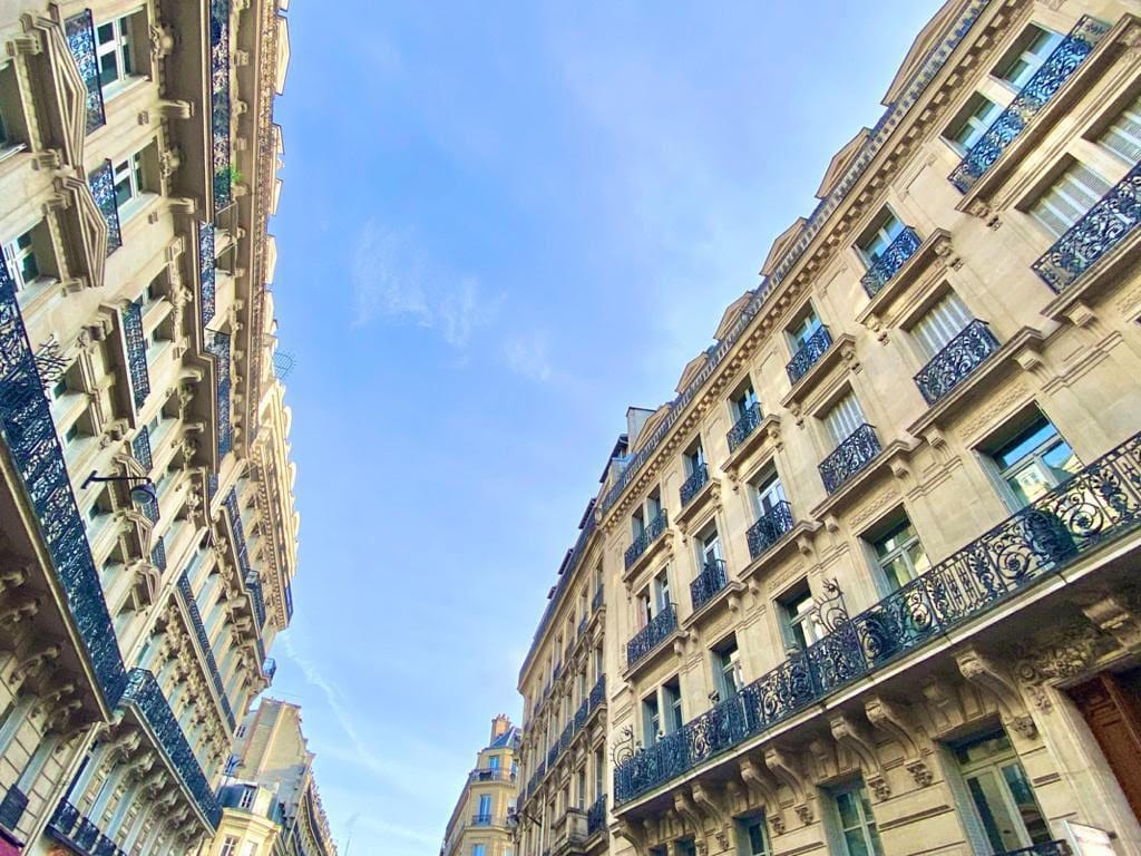 Façades haussmanniennes du Triangle d'Or